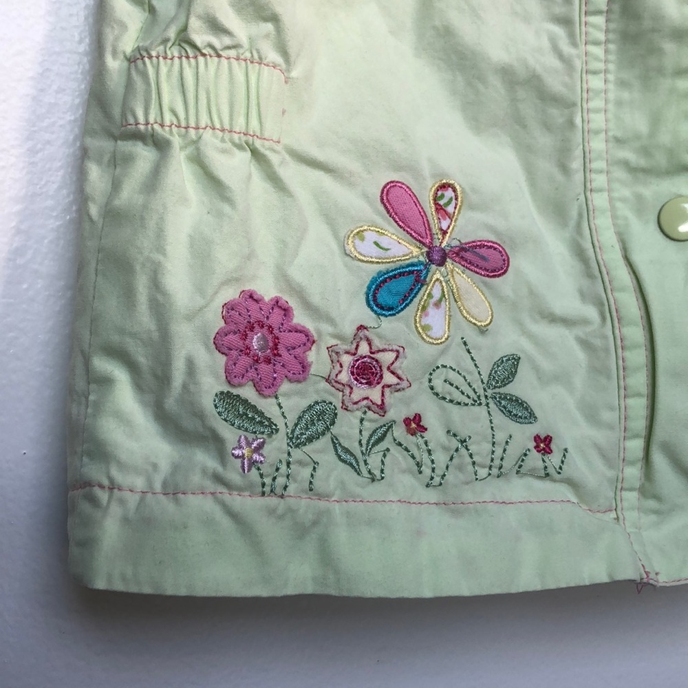 Adorable jacket 💕🦋🌸 - Picture 3 of 8